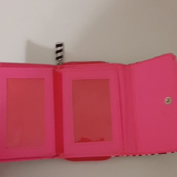 🌟FREE!!🌟 with the purchase of another item - Picture 4 of 6